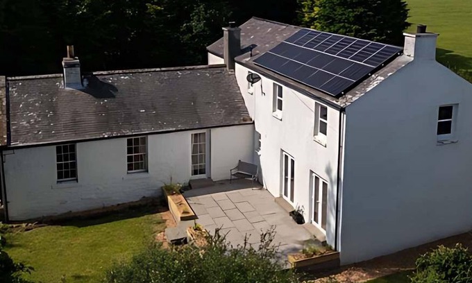 Newton Stewart Casa | Large country house with garden, outdoor spa area & games room by Get Better Get