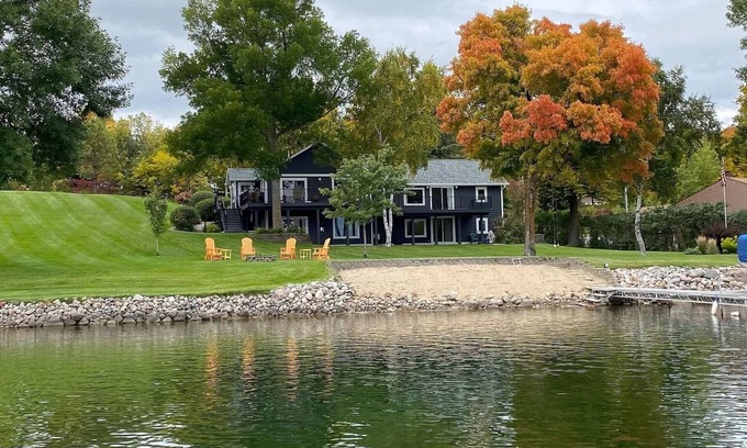 Richwood Cabina | Large & Cozy 4-bedroom cabin in Audubon with 2 kitchens