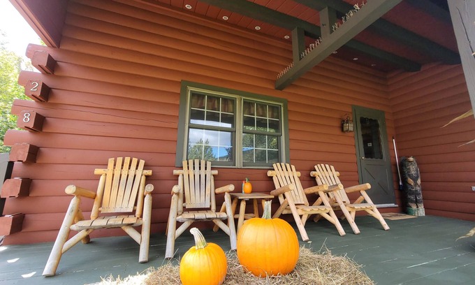Jackson Casa | Inicio de sesión con vistas a Black Mountain - Storyland Minutes Away Dogs Welcome