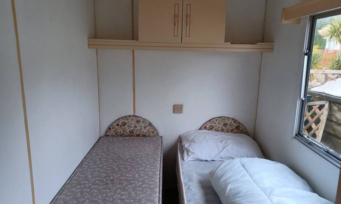 Par Casa | Large Cozy static caravan in cornwall