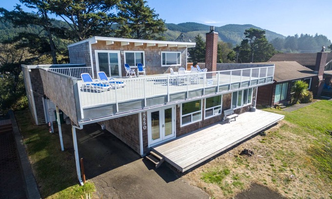 Rockaway Beach Casa | ¡Localizado en la costa norte de Oregon en la gran casa frente al mar de Rockaway Beach!