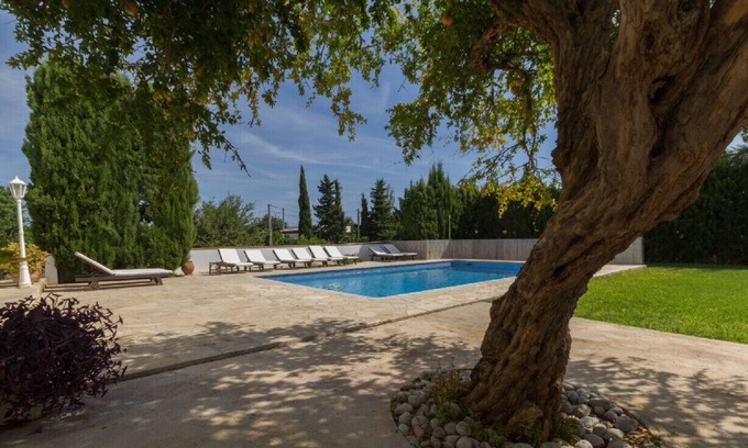 Sant Jordi de Ses Salines Villa | Gran casa cómoda y amplia, cerca de Ibiza. Piscina privada, bbq, billar juegos..