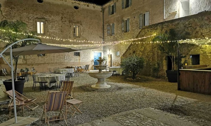 Lamalou-les-Bains Casa | Large estate for 35 people