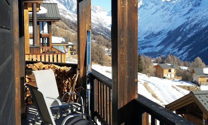 Wiler Chalet De Esquí | Gran chalet exclusivo de 6 habitaciones (160 m2) para 10 p en 2000 m Lauchernalp / Lotschental,
