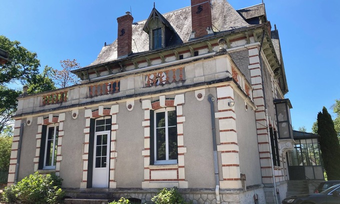 Pruniers-en-Sologne Villa | Gran casa familiar en el molino de Sologne en el centro de Francia