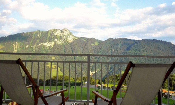 Leysin Apartamento | Large family apartment - breathtaking view, Ski-in