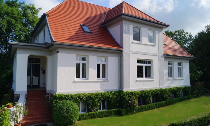 Wittenbeck Apartamento | Amplio apartamento familiar en una elegante villa de campo (1923) m. jardín