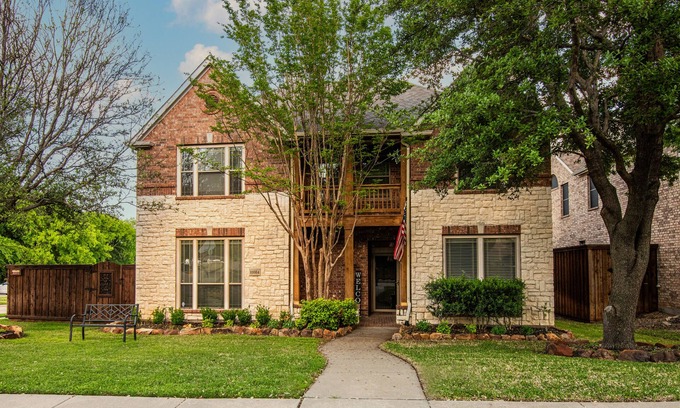 Frisco Casa | LARGE, FAMILY FRIENDLY HOME, POOL OASIS, CLOSE TO PGA/STAR/TOYOTA STADIUM