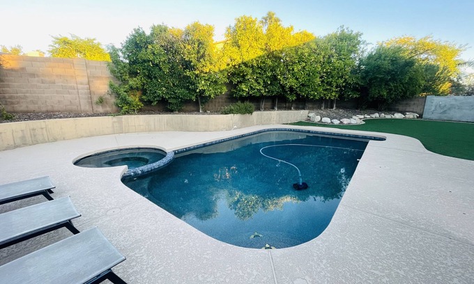 Mountain Park Ranch Casa | Large Family Friendly Oasis near Super Bowl!