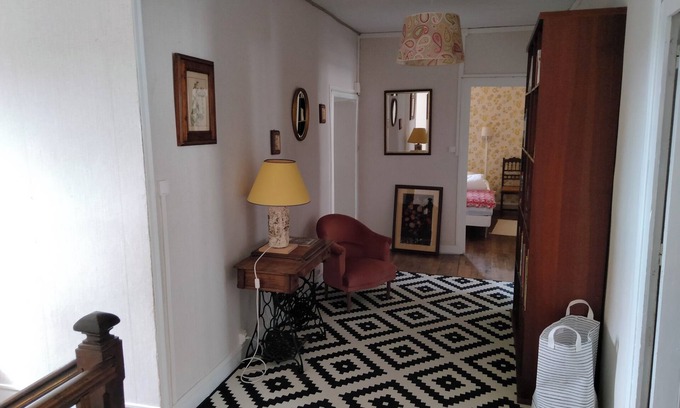 Ambon Casa | Large family home 10 minutes from the beach