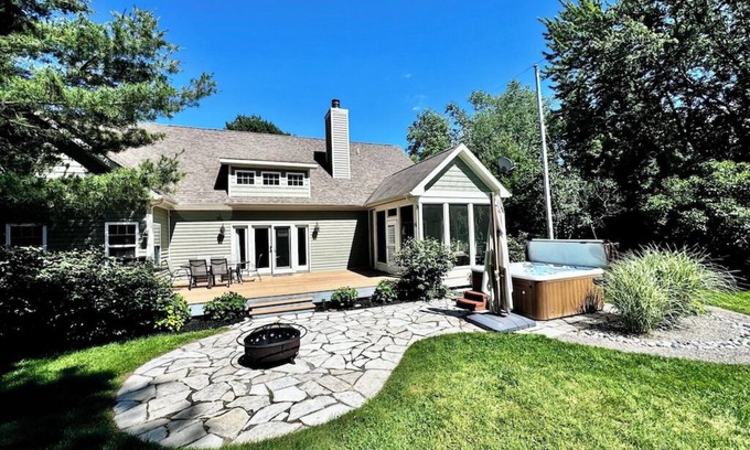 Glenn Haven Shores Casa | Large Family Home in South Haven - Private lake Access, Hot Tub, Sunroom & Patio