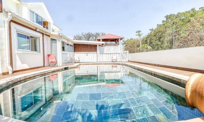 La Possession Casa | Gran casa familiar con juegos y terraza cerca de Saint-Denis
