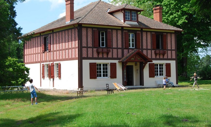 Taller Casa | Hermosa mansión de estilo anglo-Landais. Piscina sobre tierra 7x3m