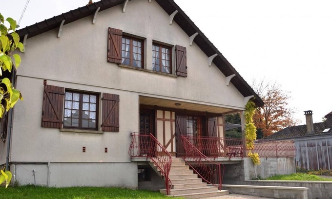 Piney Casa | Gran casa familiar con pequeño gimnasio