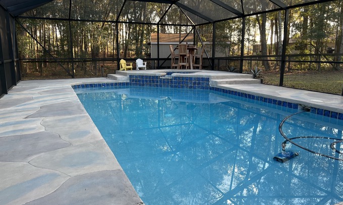 Fellowship Casa | Large Family sized Home 2 acre Fenced Yard, Covered Pool, Hot tub. WEC next door