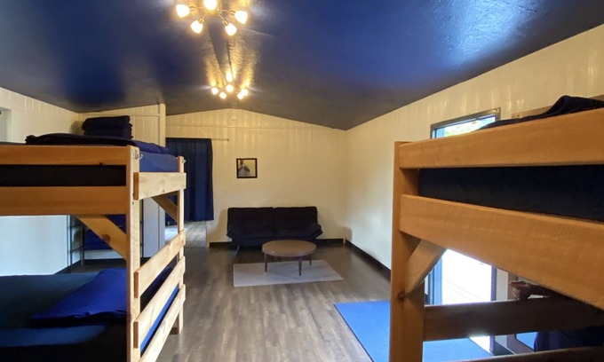 Port Matilda Cabina | Large Family Suite - sleeps 6+