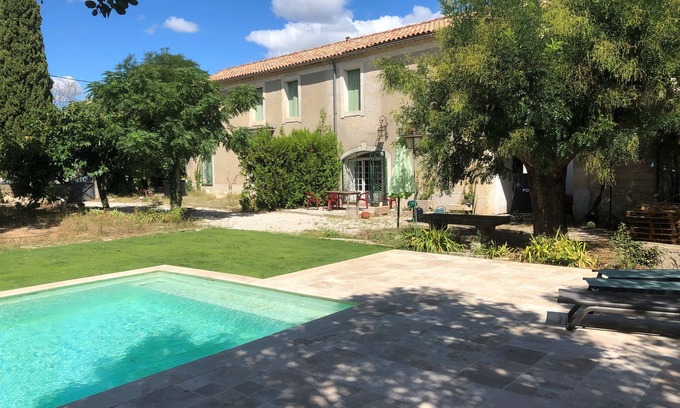 Sussargues Otro | Large farmhouse with 5 bedrooms for 10 people with swimming pool.