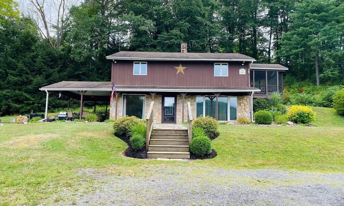 Force Casa | Large fully-furnished family home nestled in beautiful elk country.