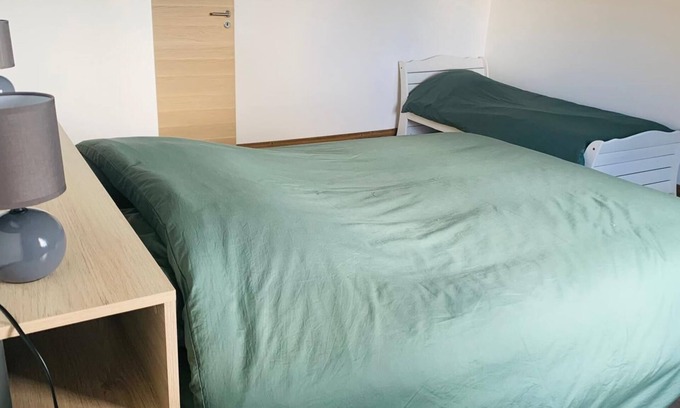 Cuvier Casa | Large gîte for 12 to 14 people, ideally located in the heart of the Jura mountains.