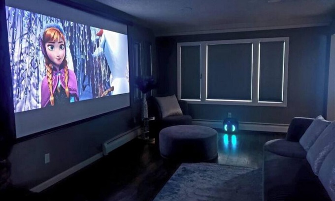 University Area Casa | Large Group Entertainment Zone!