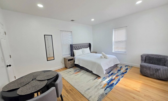 Bound Brook Casa | Large Group-Friends Family Business-5bedroom 3bath Bound Brook NJ/NYC