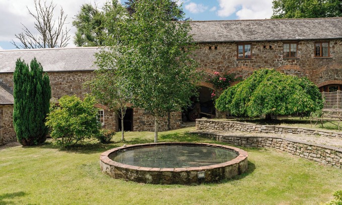 Westleigh Otro | Large Group Holiday Accommodation – 3 Cottages Sleeping 18 in North Devon