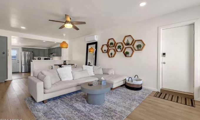 Mesa Casa | Large Guest House - Private Yard!