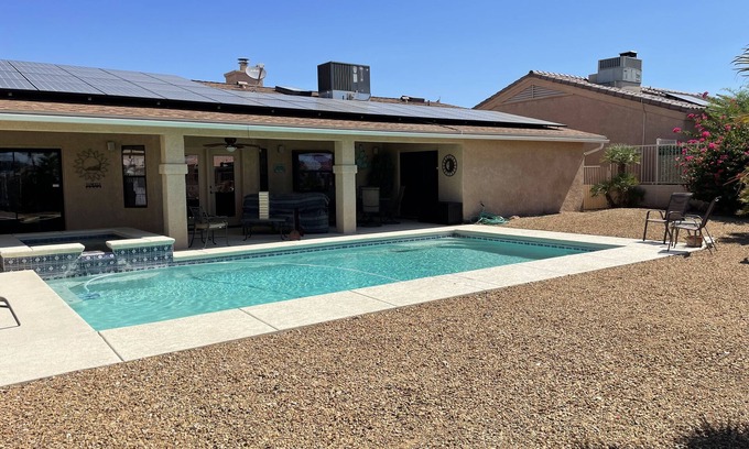 Lake Havasu City Casa | Large heated pool and hot tub! 2 King Rooms. Lake View!
