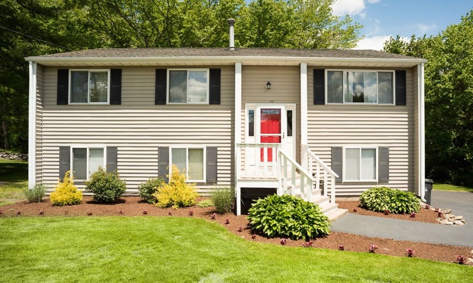 Bonnet Shores Casa | Gran casa en hermosas orillas del capó, Narragansett