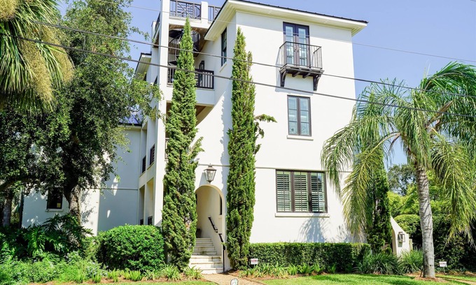 East Beach Casa | Large luxury home steps to Goulds Inlet with pool!