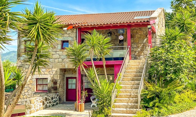 Santa Luzia Casa | Casa Grande en Amares | Grupos, Familias, Encuentros