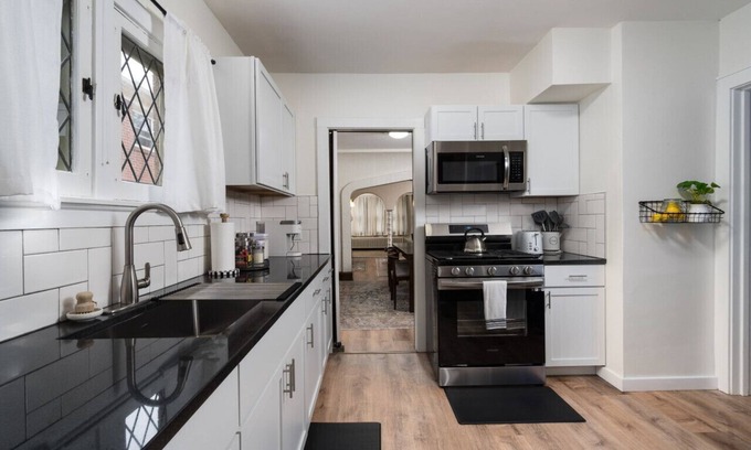 Shorewood Casa | Large House w/ Game Room and Garage - Shorewood WI