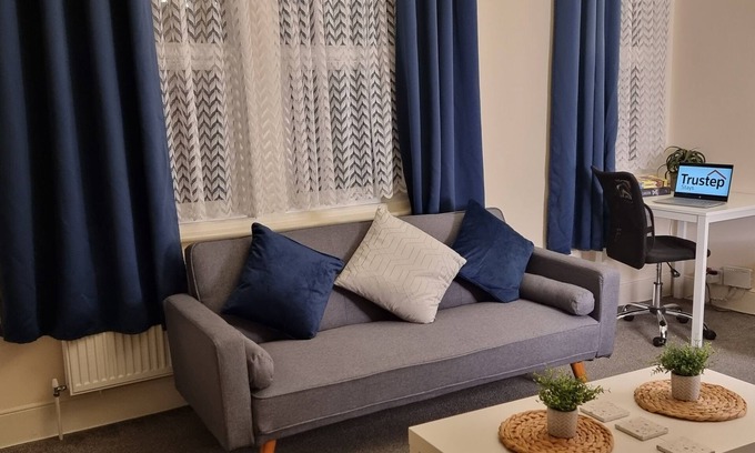 Maidstone Casa | Large house with Garden in Maidstone