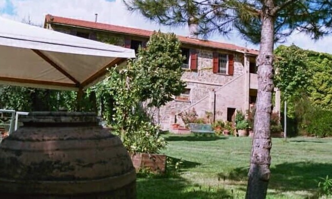 Torgiano Cabaña | Gran casa con piscina privada en el campo.