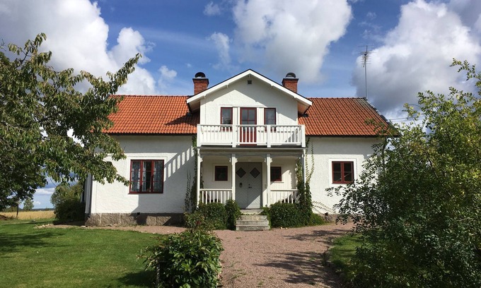 Tranas Casa | Casa grande con espacio para dos familias en una gran granja