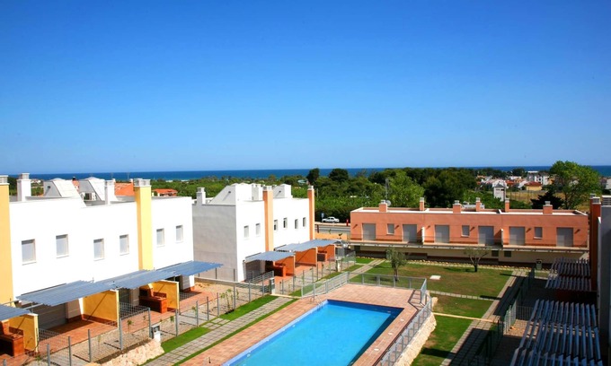 Creixell Villa | Amplias casas con terraza y piscina para 6 personas. Ref.via augusta-6