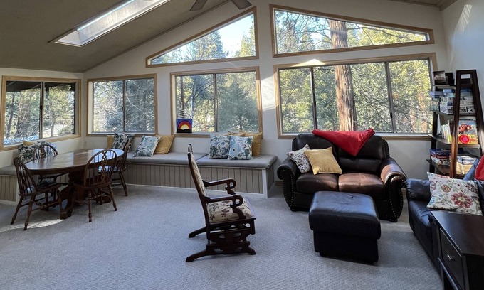Twain Harte Cabina | Large indoor space+Close to skiing + Dog Friendly