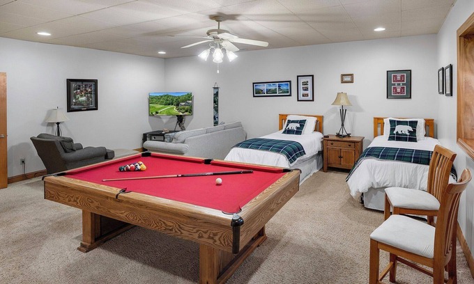 Whittier Condominio | Condominio grande y lujoso en Smoky Mountain Country Club ($ 99 / semana hasta el 30 de junio)