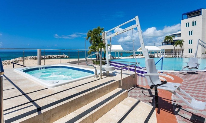 Philipsburg Apartamento | LARGE LUXURY APARTMENT HILTON VACATION BEACHFRONT CARAIBES