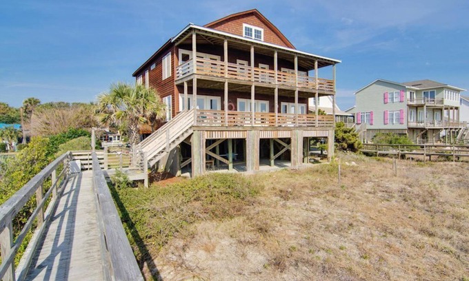 Folly Beach Casa | LARGE LUXURY BEACHFRONT...WELCOME TO THE HUSHPUPPY HOUSE
