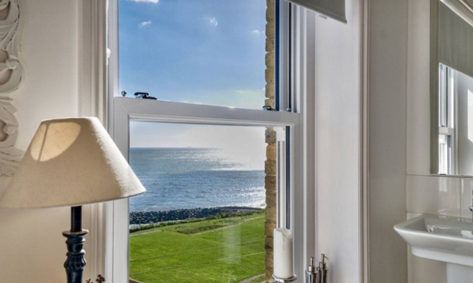 Ventnor Villa | Gran villa de lujo con vistas al mar para 8 personas.