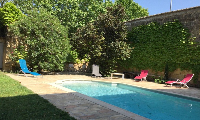 Aigues-Vives Casa | Grande Maison de Maître Avec Piscine Dans un Joli Village du Gard