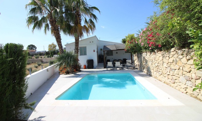 Huerta de Arriba Villa | Hermosa Villa de Lujo con Piscina