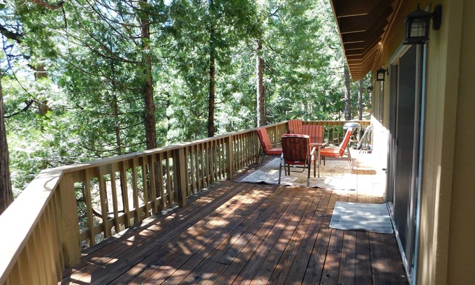 Cold Springs Cabina | Large mountain home- near Pinecrest Lake
