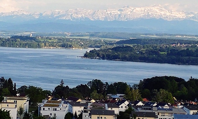 Ueberlingen Apartamento | Gran apartamento nuevo con vistas al lago y alpino.