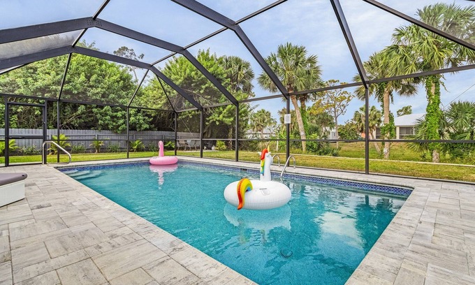 Port Charlotte Casa | Large Outdoor Living Space, Pool Table and Heated Pool - Oasis of Port Charlotte - Roelens