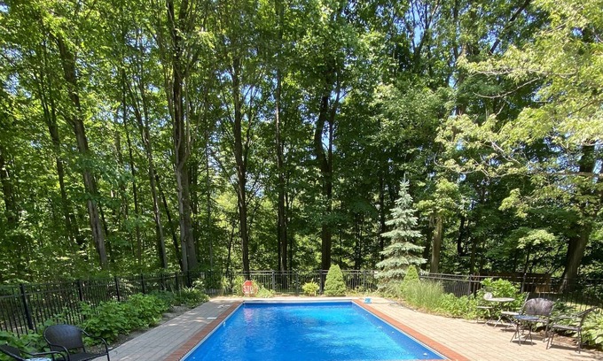 Three Oaks Casa | Large pool, hot tub, 5 BR, fire pit, playground; 8 min to Three Oaks & Beach