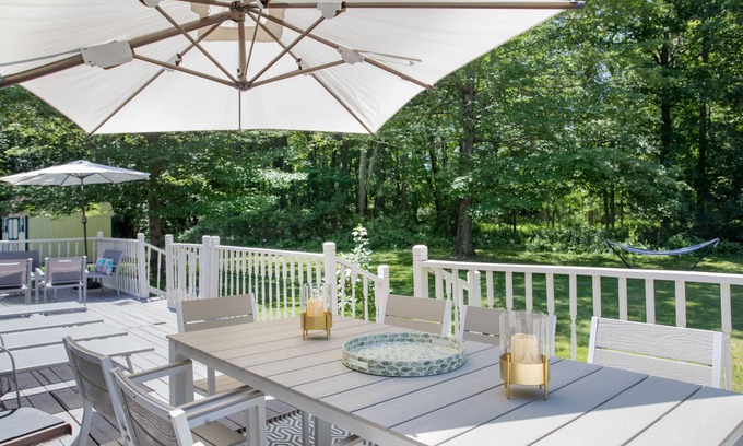 Copake Casa | Large Pool + New spacious 4 BR home - walk to Gym, Tennis & Boating on Lake!