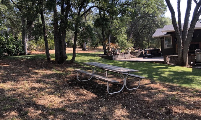 North Auburn Casa | Large Private Entry Room/Spa by the Ridge Golf Course/Rural area/covered parking