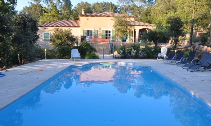 Besse-sur-Issole Otro | Gran casa de campo provenzal de 250 m2 con piscina y jardín maduro.